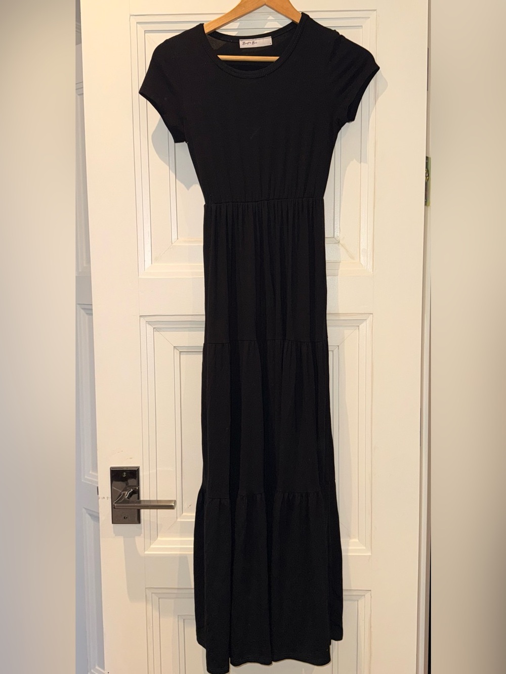 Women's Black Tiered Maxi Dress — Casual Everyday Style